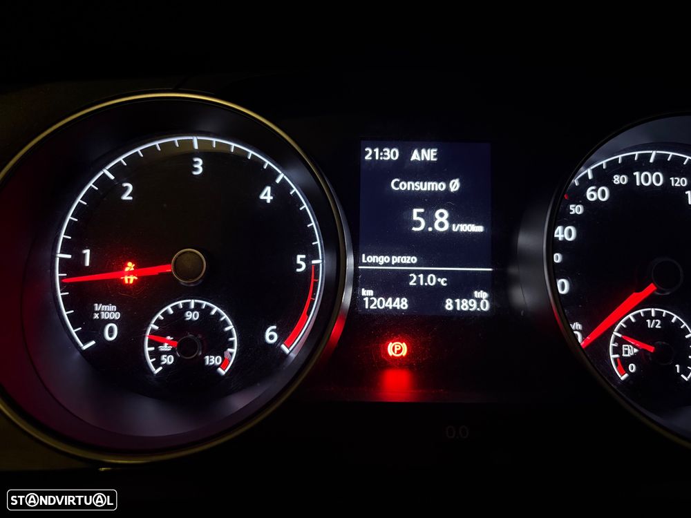 VW Golf Variant 1.6 TDi Confortline - 16