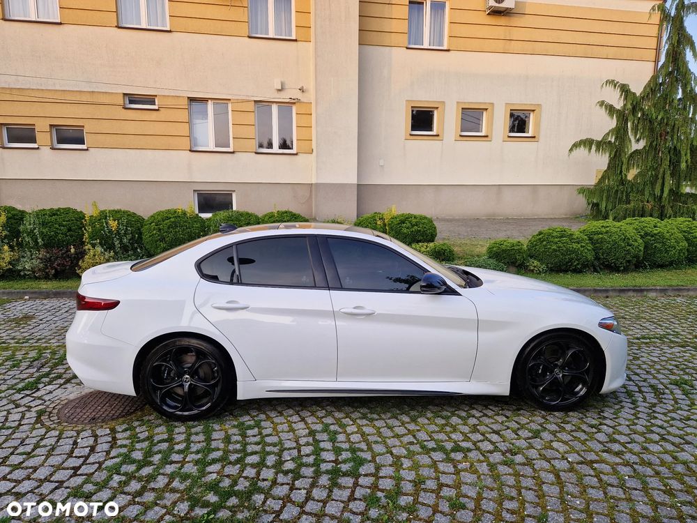 Alfa Romeo Giulia 2.0 Turbo 16V AT8 Veloce Ti - 5