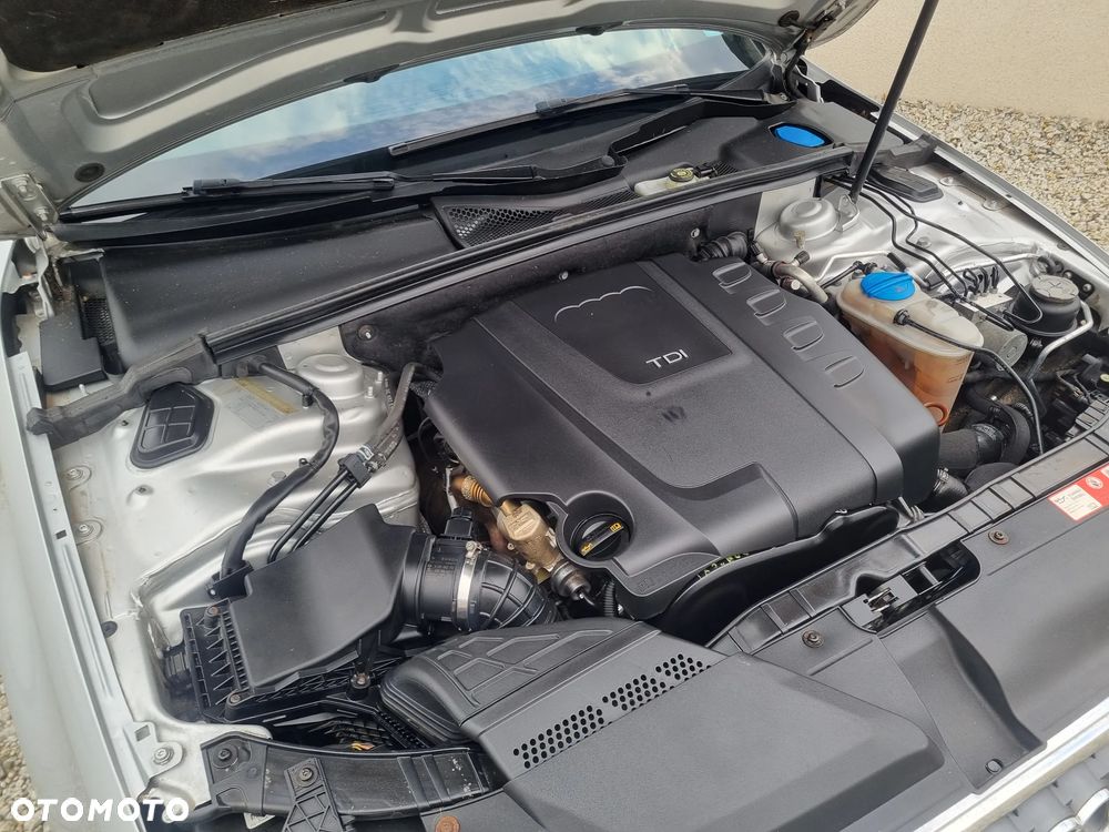 Audi A4 Avant 2.0 TDI - 15