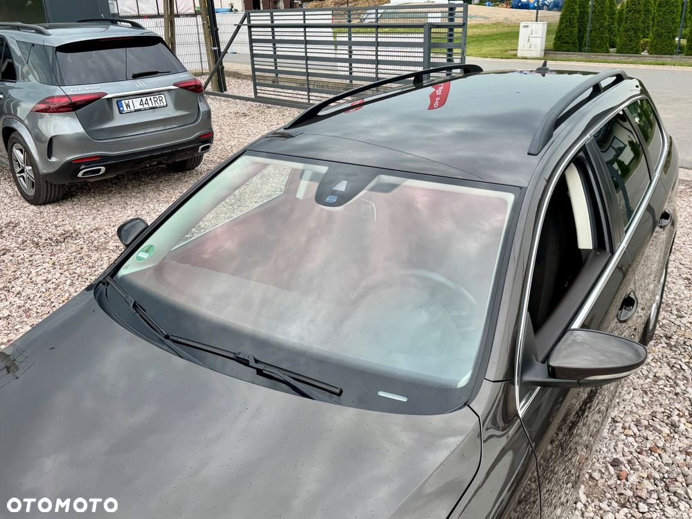 Volkswagen Passat - 24