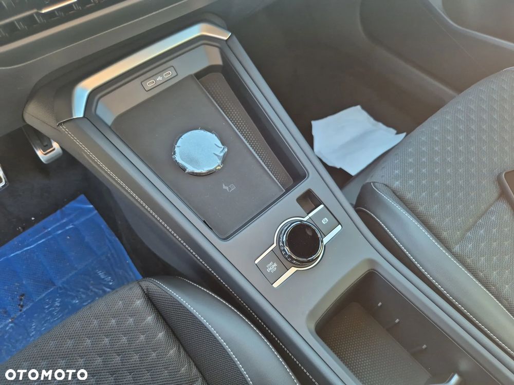Volkswagen T-Roc 1.5 eTSI R-Line DSG - 15