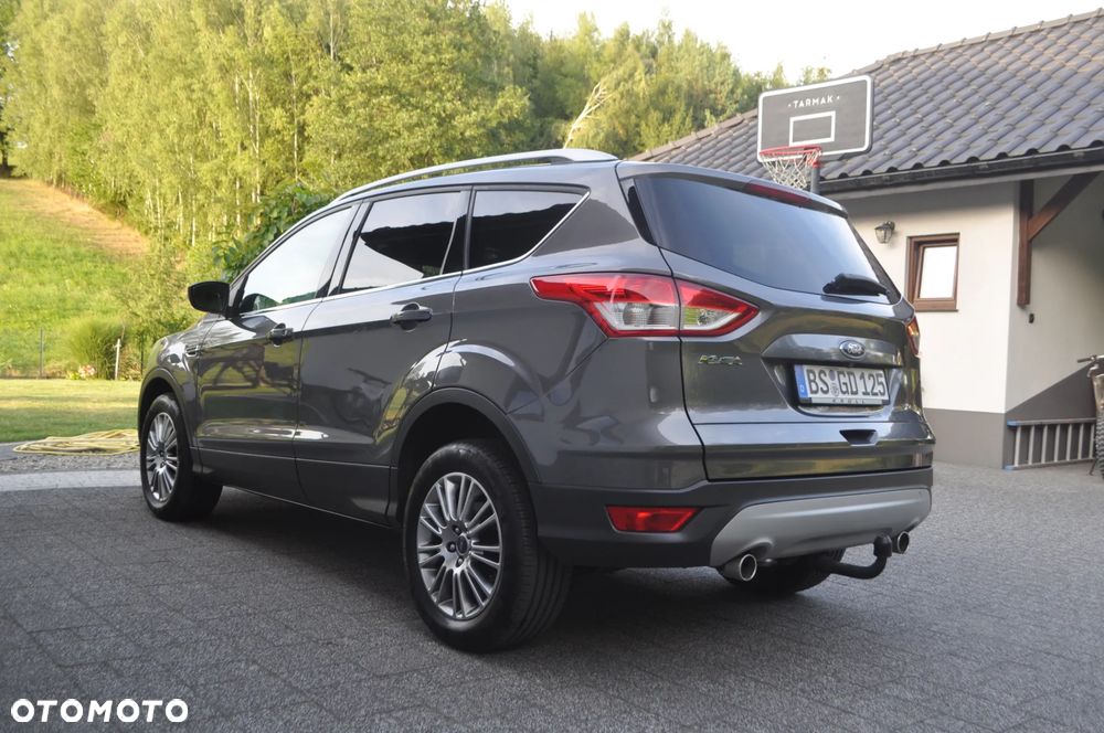 Ford Kuga 2.0 TDCi 2x4 Titanium - 16