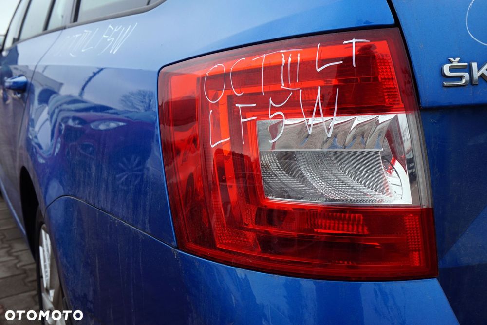 LAMPA TYLNA LEWA OCTAVIA III 5E5 KOMBI  SKODA 2012-2016 - 1