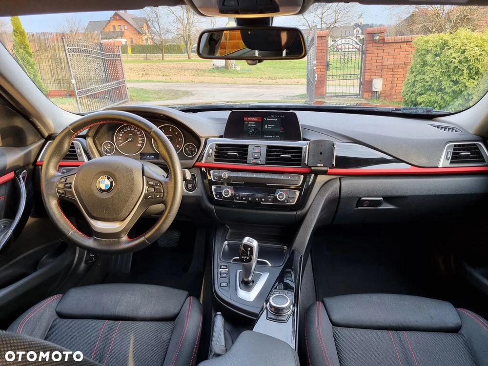 BMW Seria 3 320d xDrive Sport Line - 10