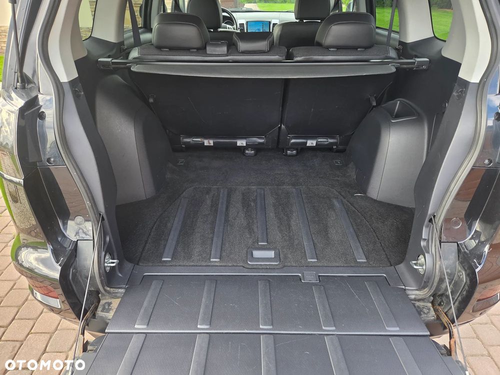 Mitsubishi Outlander - 6