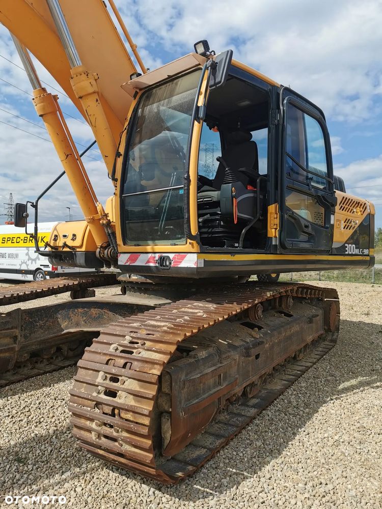 Hyundai HLC300-9A - 28