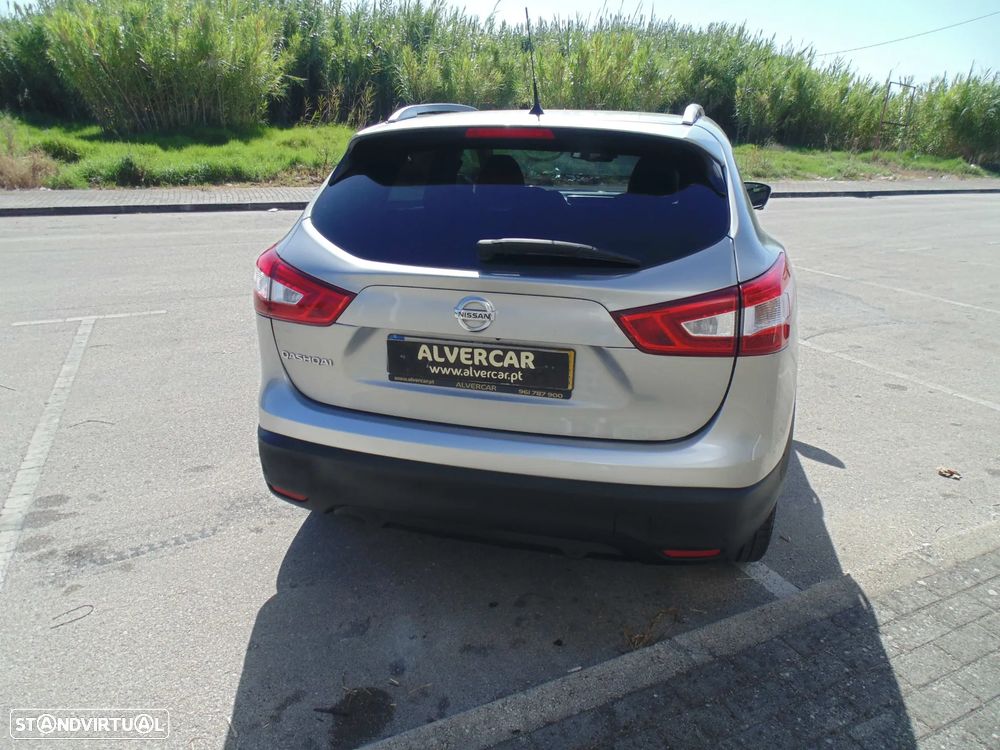 Nissan Qashqai 1.6 dCi Tekna Premium 18 360 - 12
