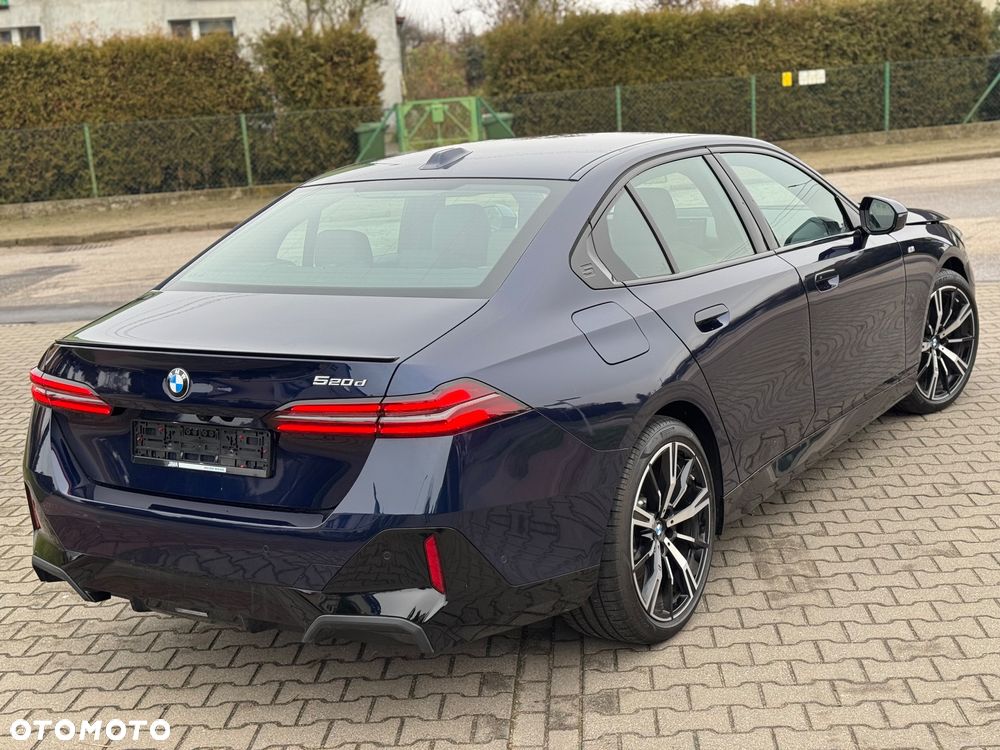 BMW Seria 5 520d - 40