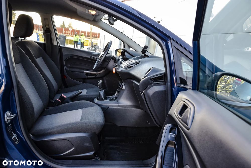 Ford Fiesta 1.25 Silver X - 23