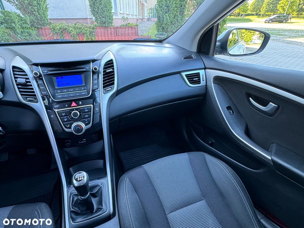 Hyundai i30 i30cw 1.6 CRDi Trend - 22