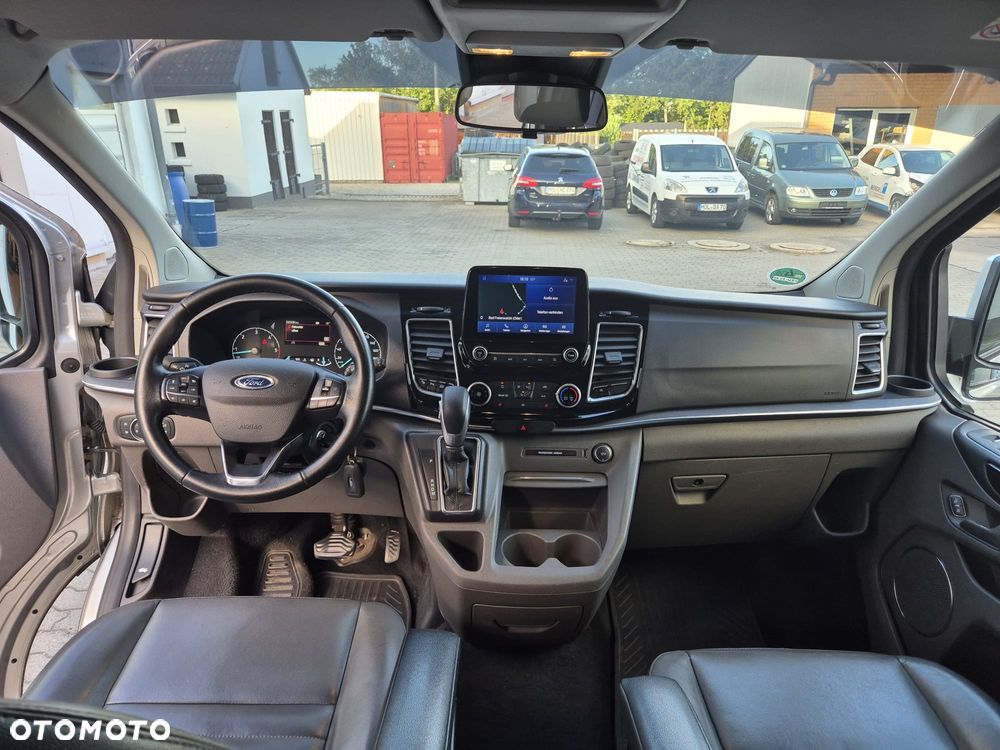 Ford Tourneo Custom 320 L2H1 VA Autm Titanium X - 11