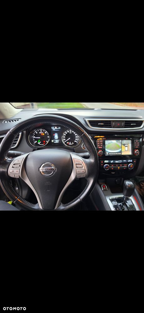 Nissan Qashqai - 2