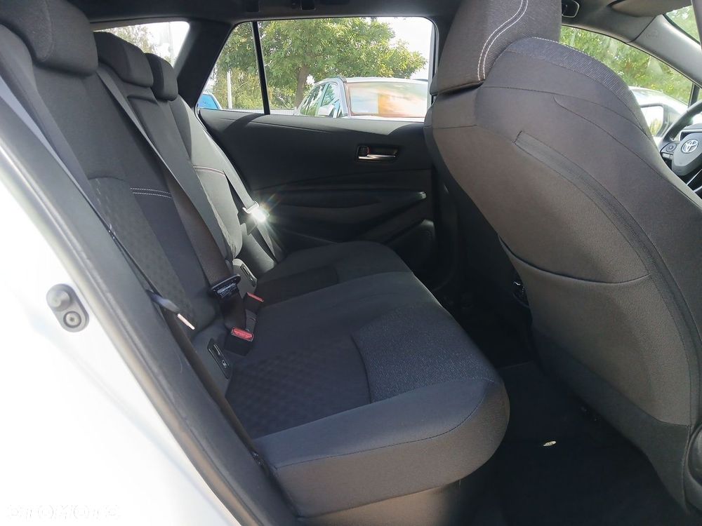 Toyota Corolla 2.0 Hybrid Comfort - 11