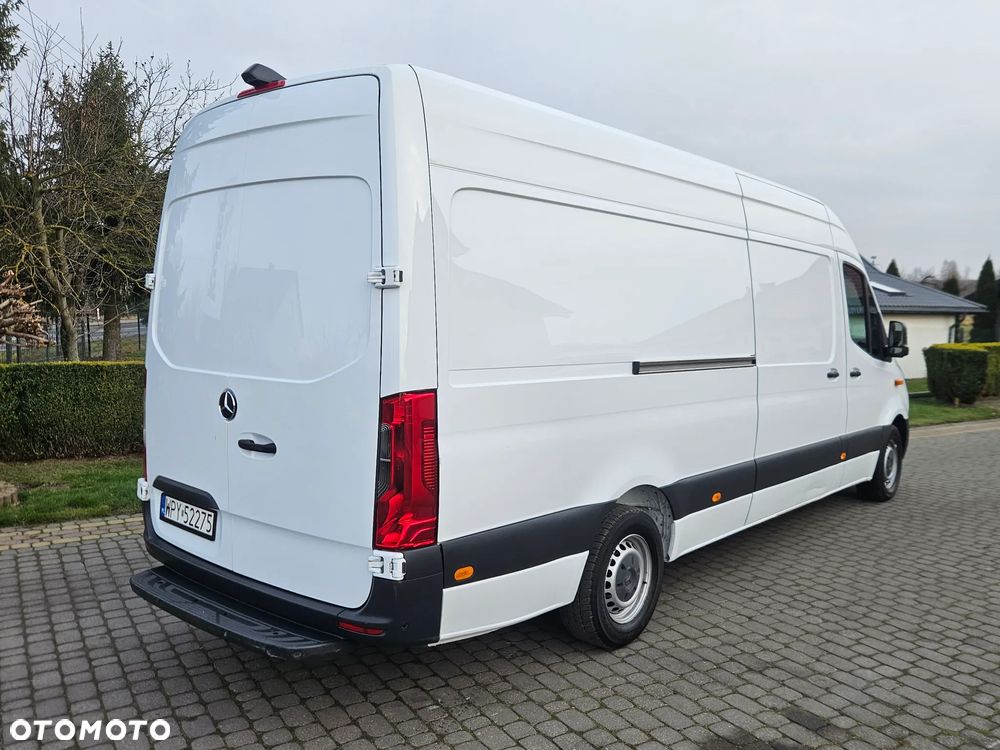 Mercedes-Benz Sprinter - 15