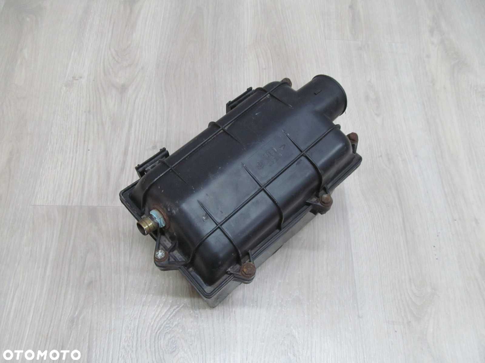 DAIHATSU HIJET 1.3 OBUDOWA FILTRA POWIETRZA - 1