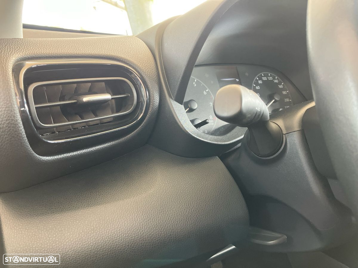 Toyota Yaris - 28