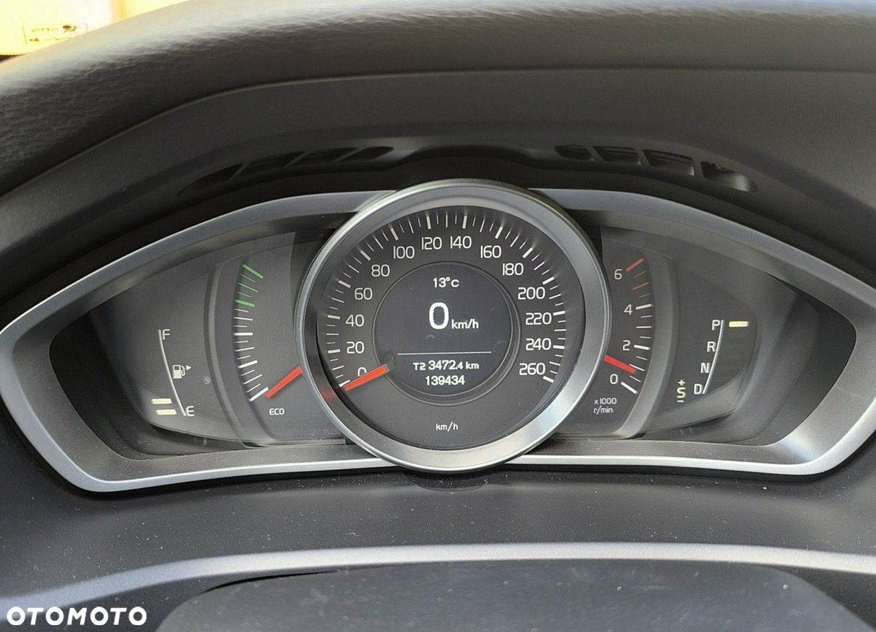 Volvo V40 - 15