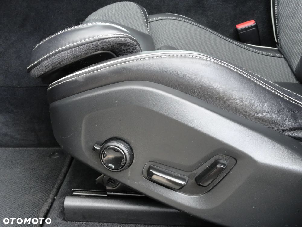 Volvo XC 60 B4 D Geartronic RDesign - 24