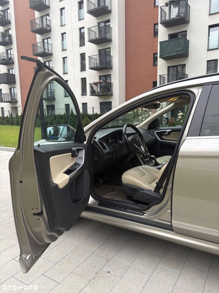 Volvo XC 60 D3 Drive-E Momentum - 8