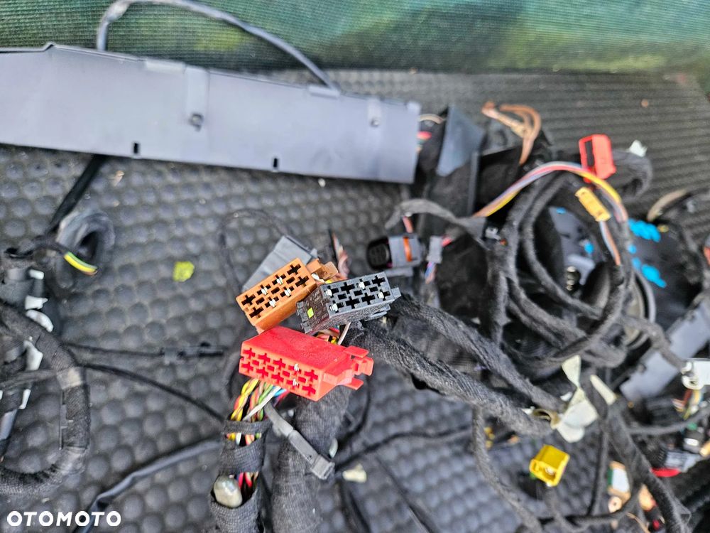 Wiazka Instalacja Wnetrza 3.2 FSI AUK Benzyna Audi A4 B7 Sedan Quattro UK Angielska - 19