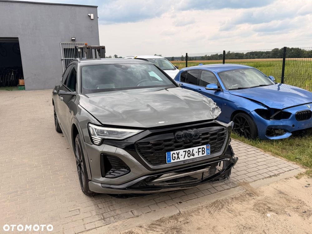 Audi Q8 Sportback e-tron 55 quattro S line - 3