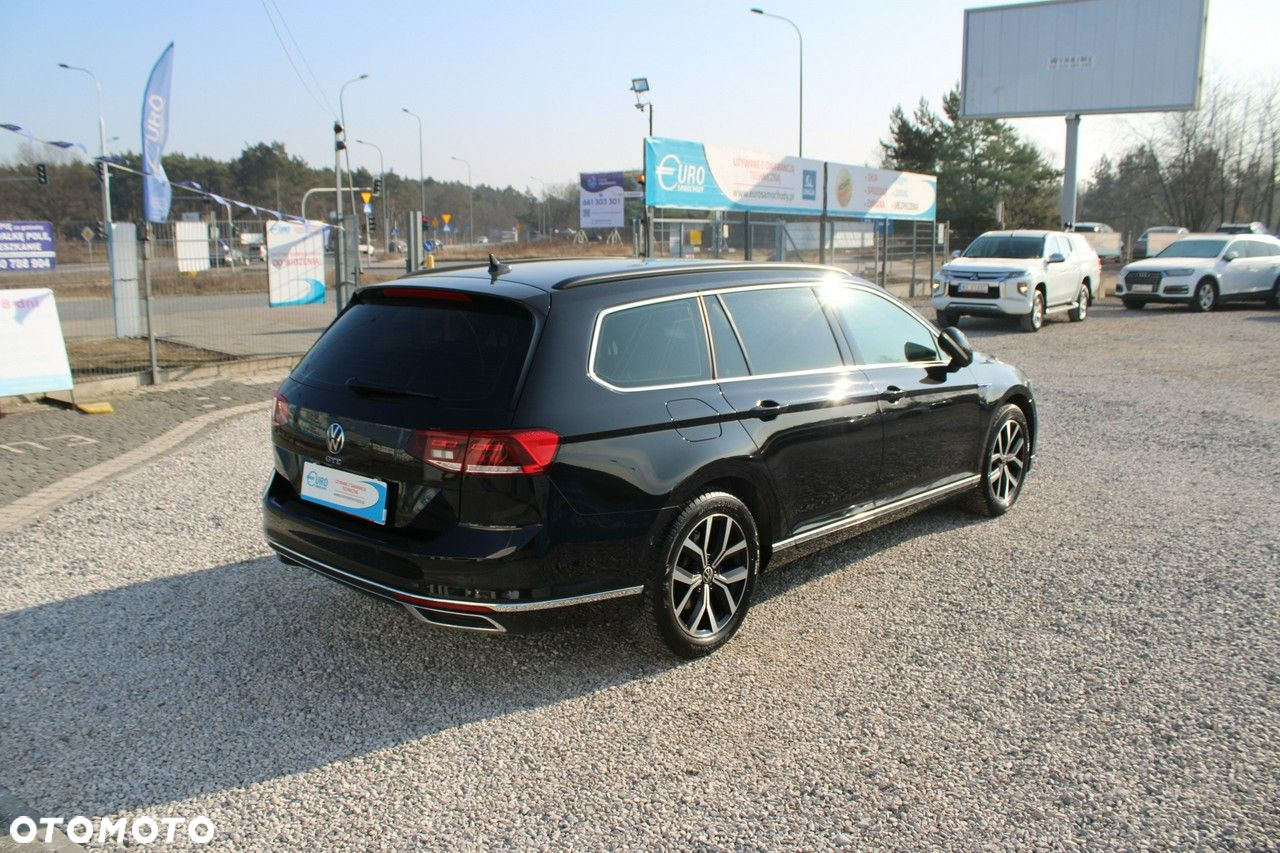 Volkswagen Passat - 6