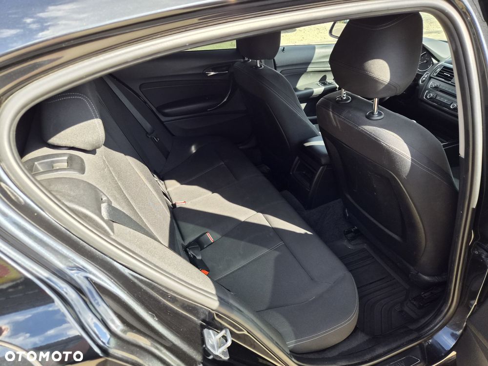 BMW Seria 1 116d EfficientDynamics Edition Sport Line - 12