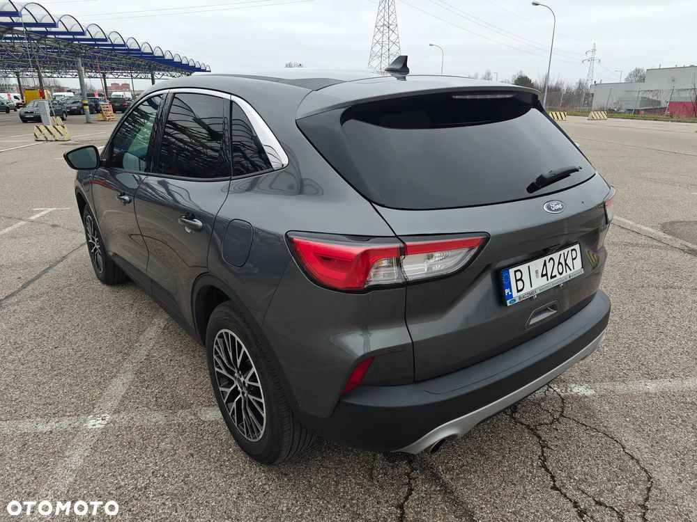Ford Kuga - 3