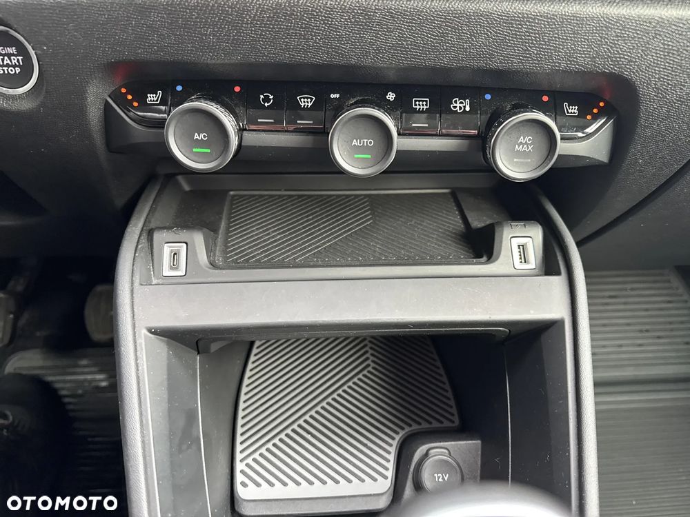 Citroën C4 1.2 PureTech Shine S&S - 22