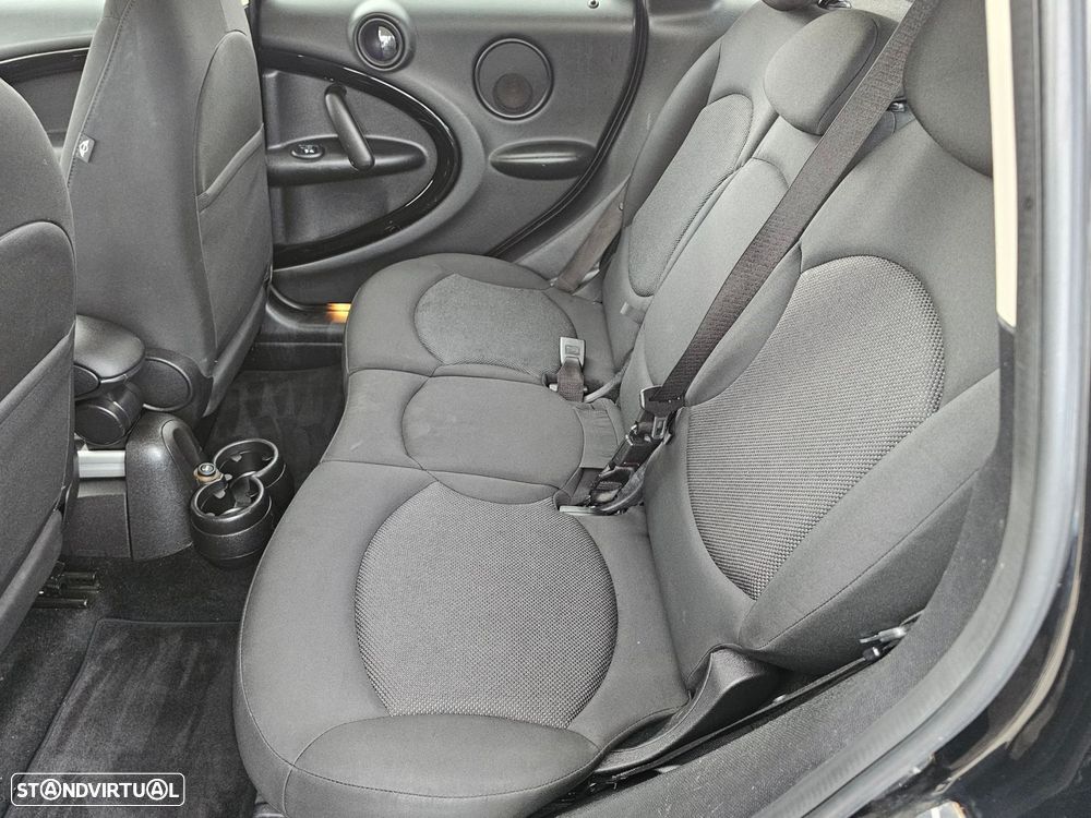 MINI Countryman Cooper D - 24