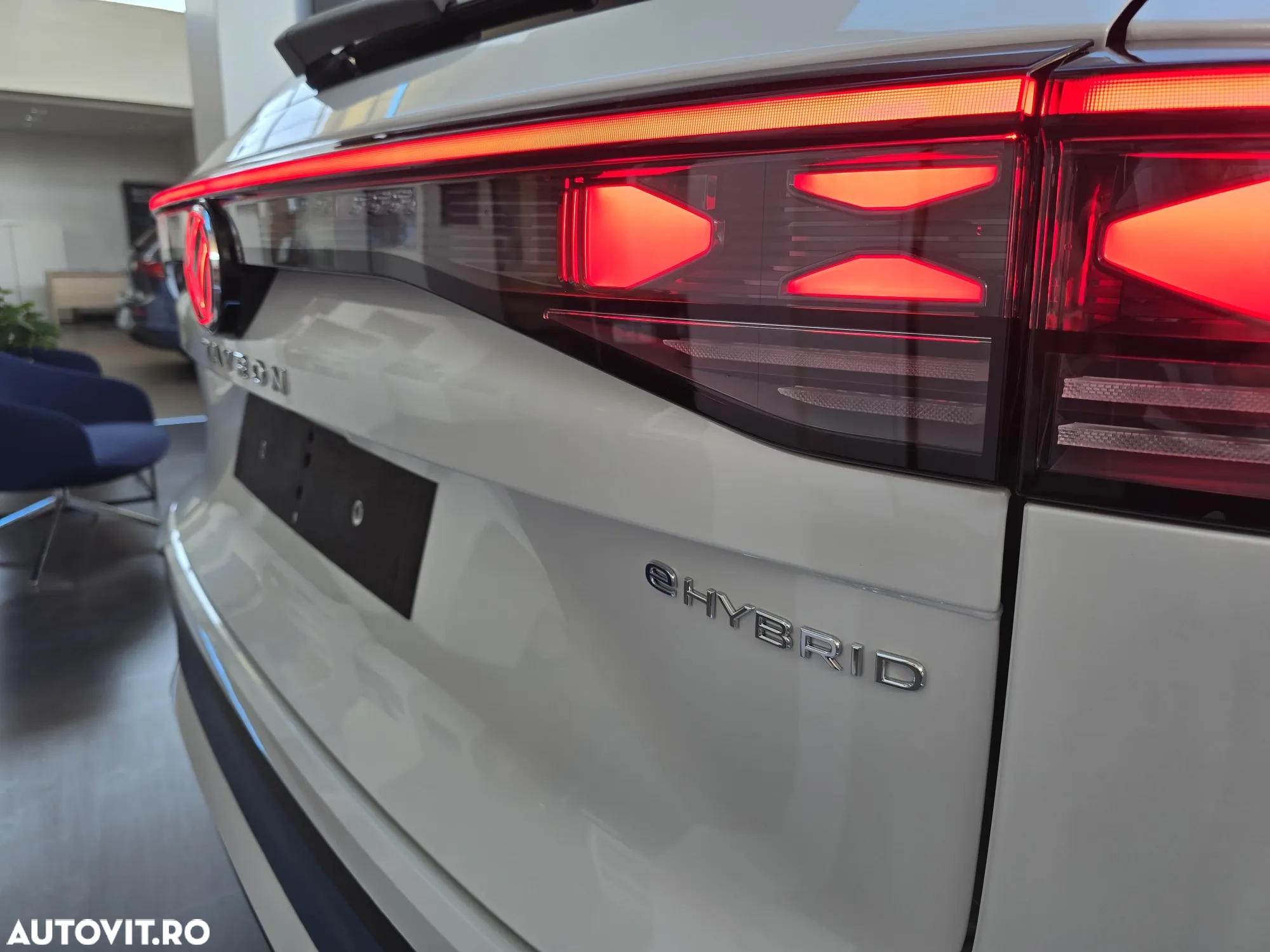 Volkswagen Tayron 1.5 TSI DSG PHEV Life - 6