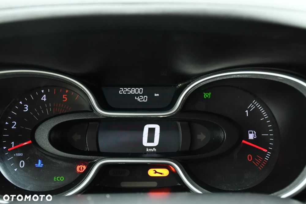 Renault trafic/Nissan NV300 - 4