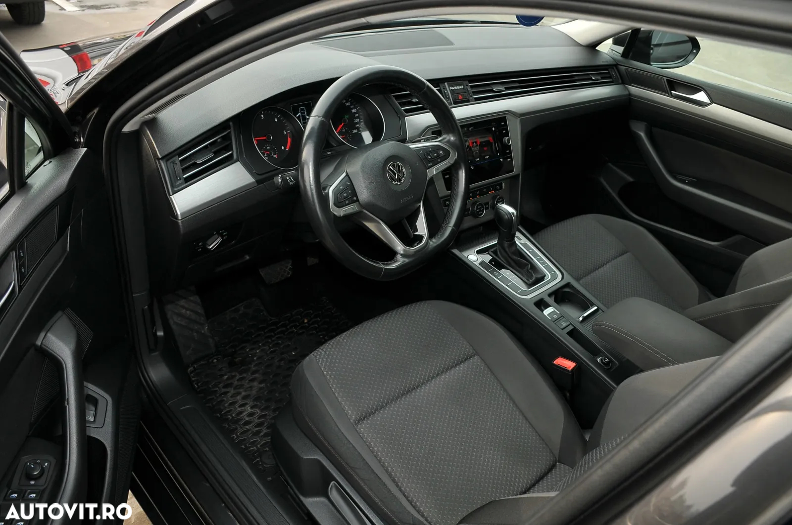 Volkswagen Passat Variant 2.0 TDI DSG (BlueMotion Technology) Comfortline - 9