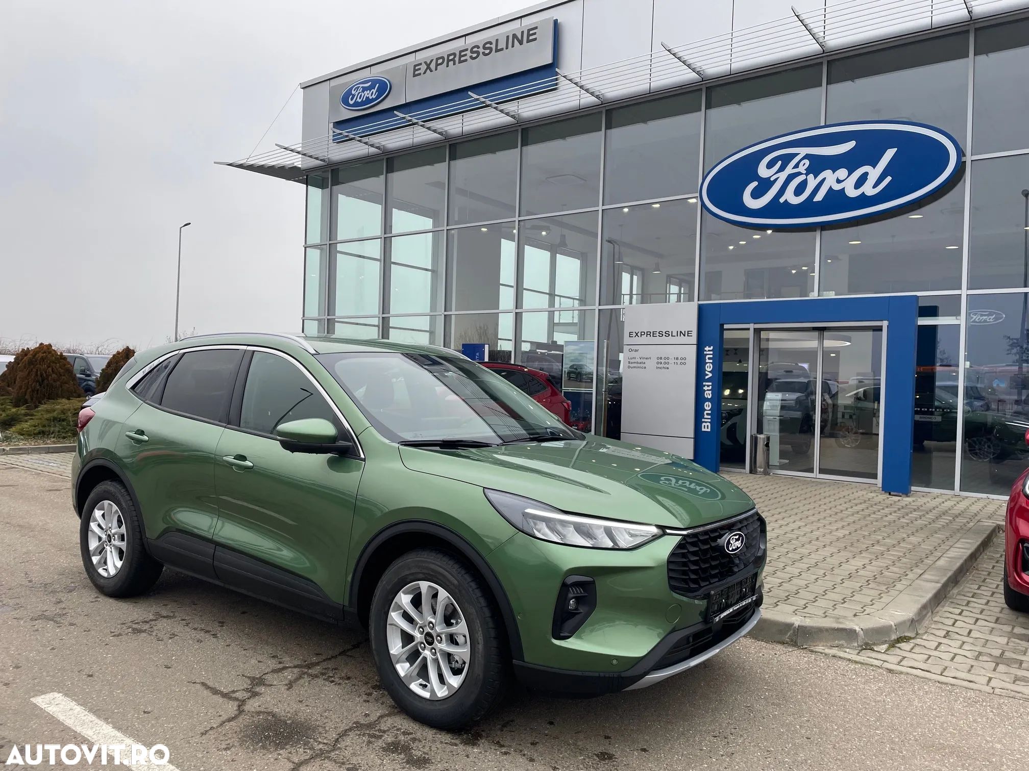 Ford Kuga 1.5 EcoBoost A8 FWD Titanium - 1