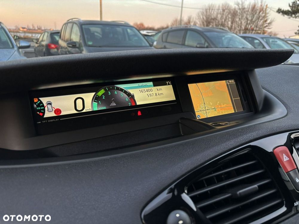 Renault Grand Scenic - 18
