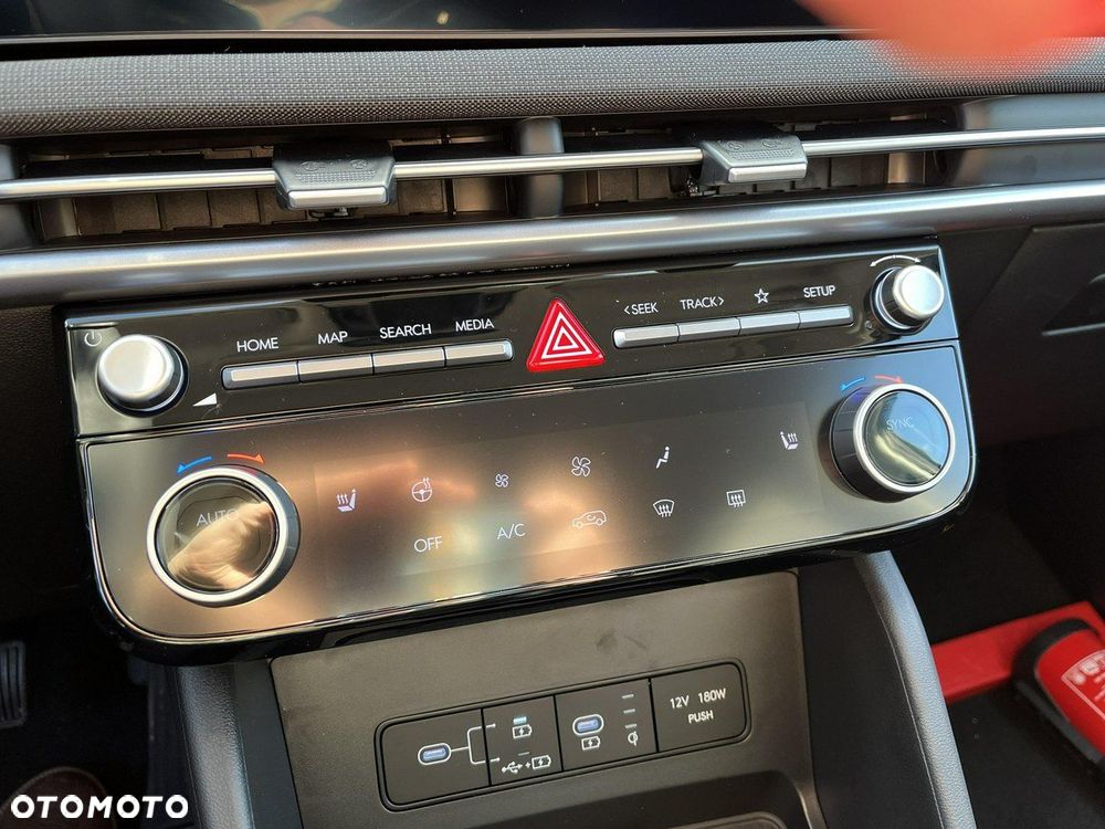 Hyundai Tucson 1.6 T-GDi Executive 2WD - 26