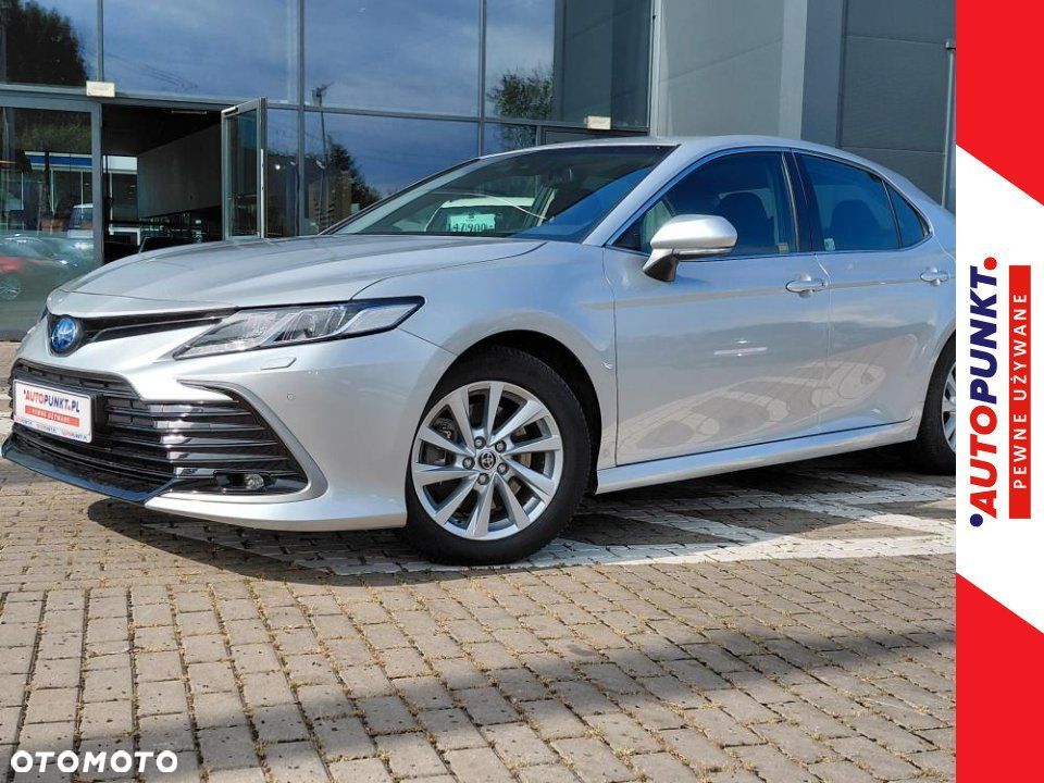 Toyota Camry - 1