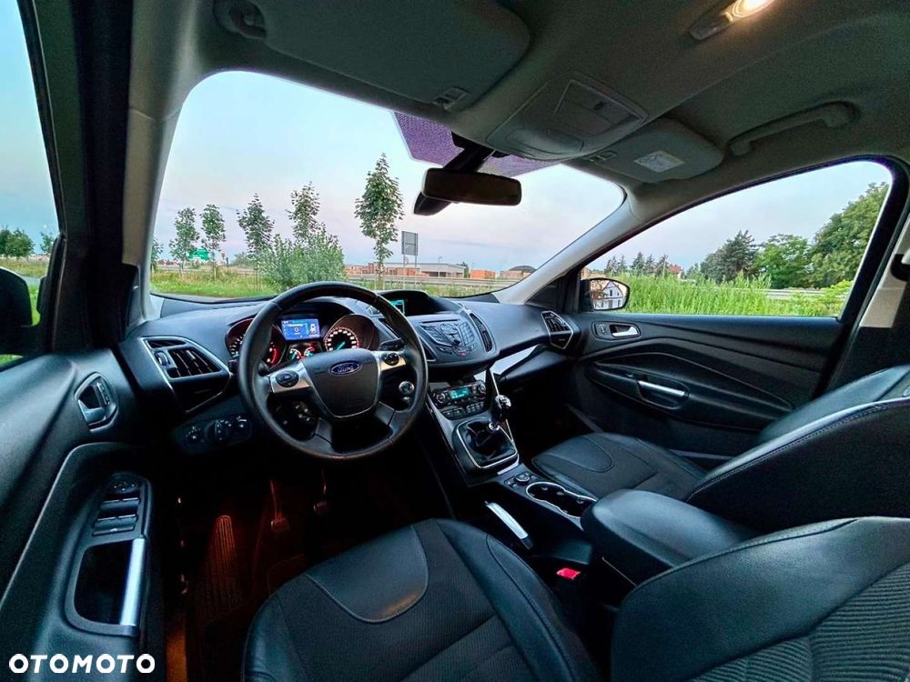 Ford Kuga - 8