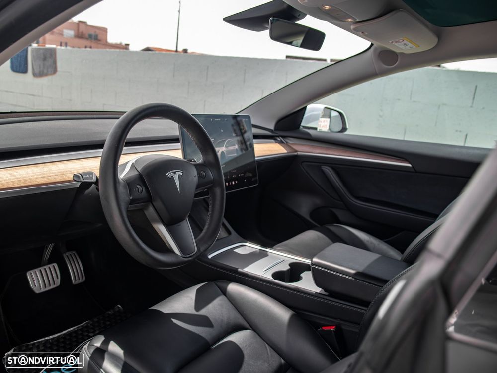 Tesla Model 3 Performance Dual Motor AWD - 19