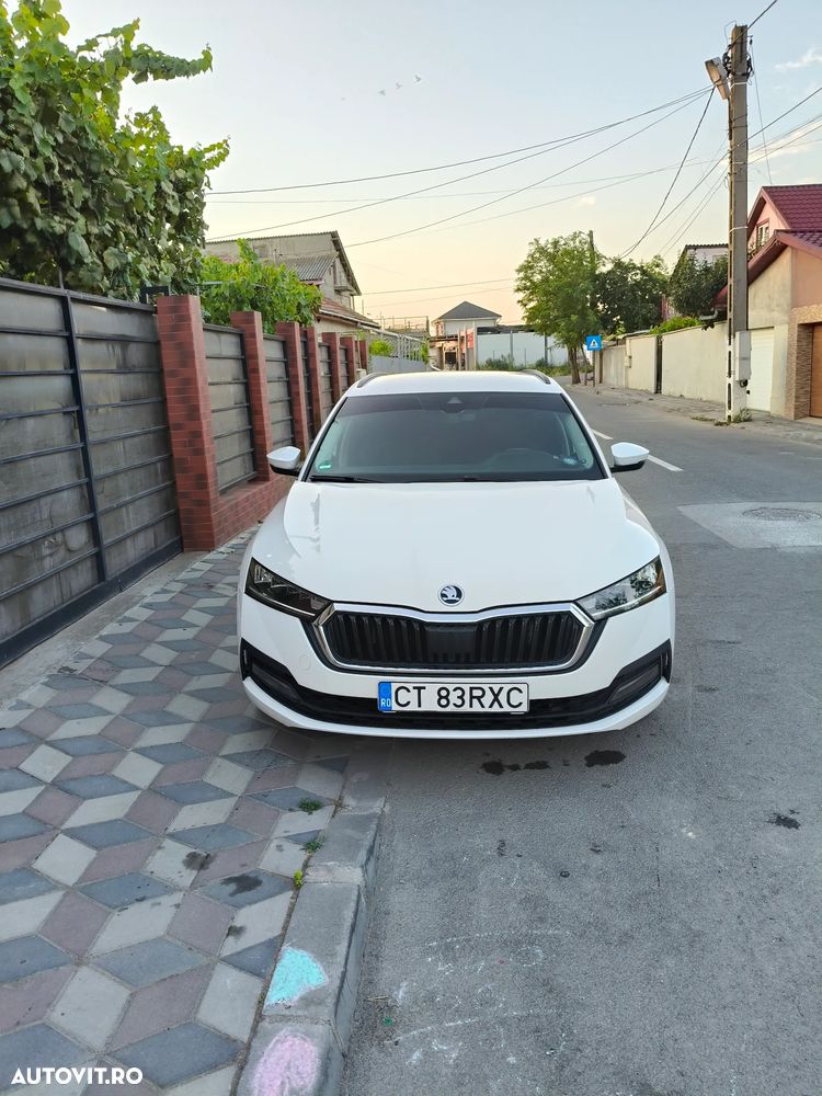 Skoda Octavia 2.0 TDI DSG Style - 2