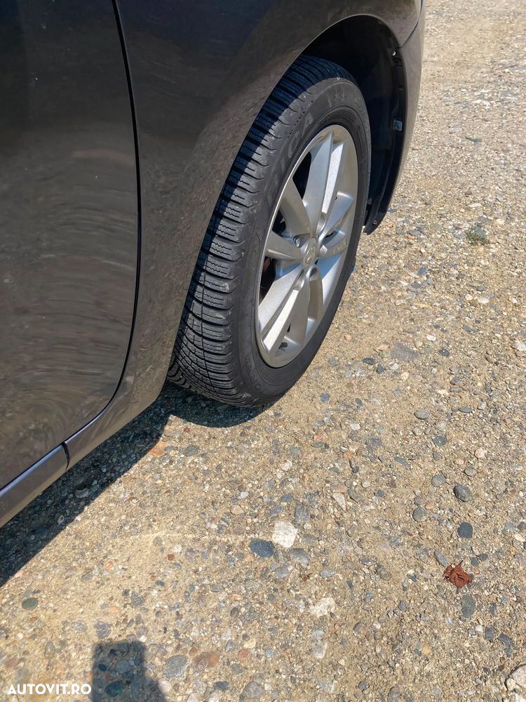 Toyota Auris - 15