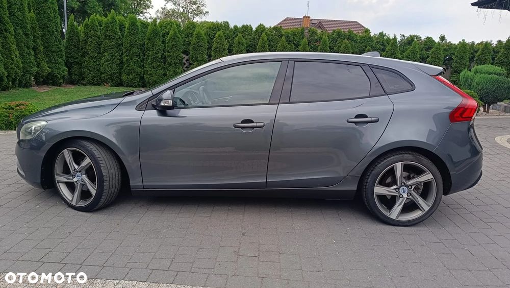 Volvo V40 ver-d2-r--design - 10