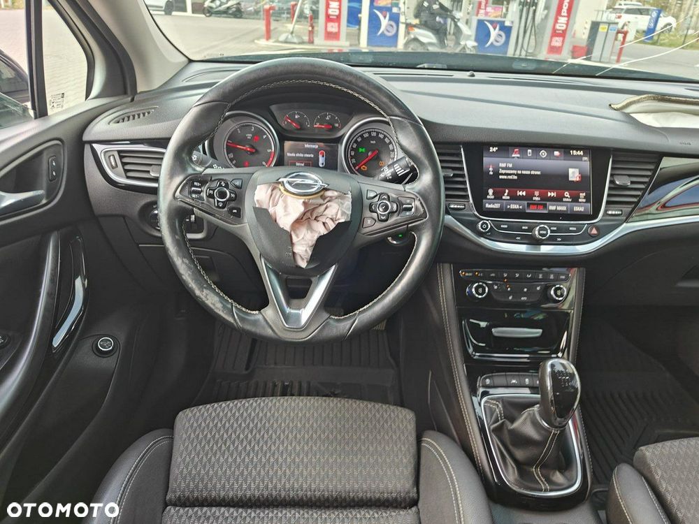 Opel Astra - 11