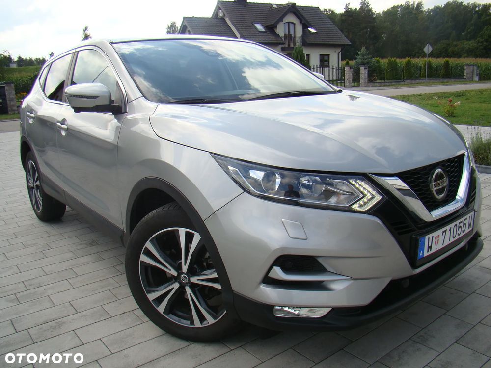 Nissan Qashqai 1.2 DIG-T N-Connecta EU6 - 2
