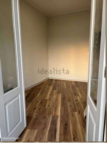 Apartamento T2+1 na Lapa, Porto — Totalmente Remodelado - Grande imagem: 4/11