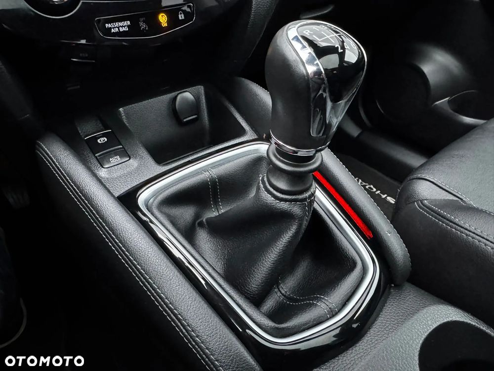 Nissan Qashqai 1.3 DIG-T Tekna+ - 27