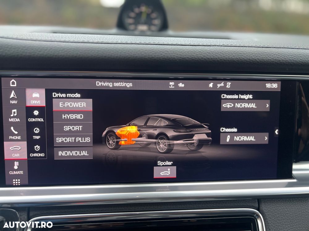 Porsche Panamera 4 E-Hybrid - 23