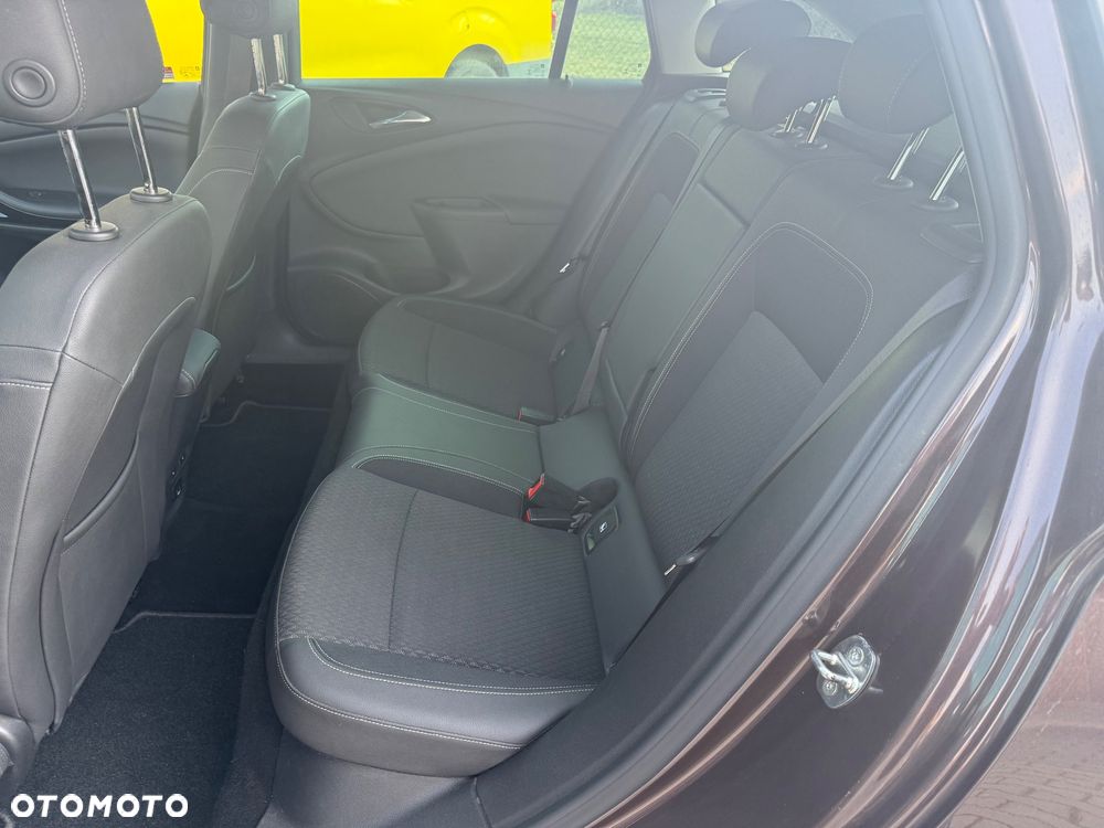 Opel Astra 1.4 Turbo Innovation - 16