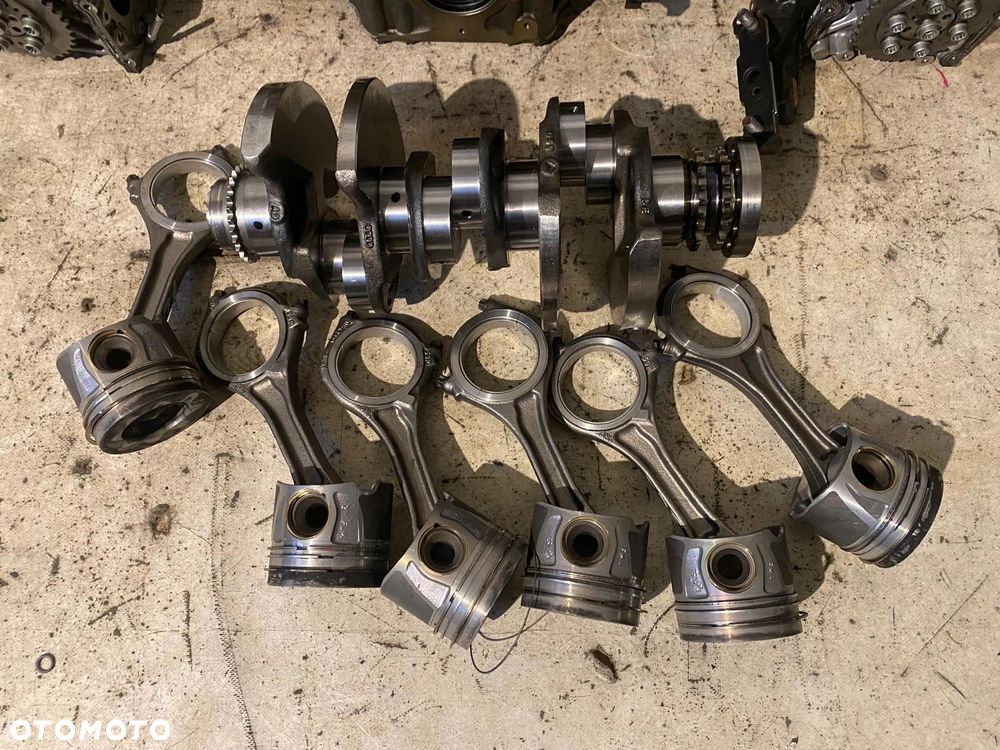 SILNIK GOŁY SŁUPEK AUDI VOLKSWAGEN 3.0 TDI DVV - 8