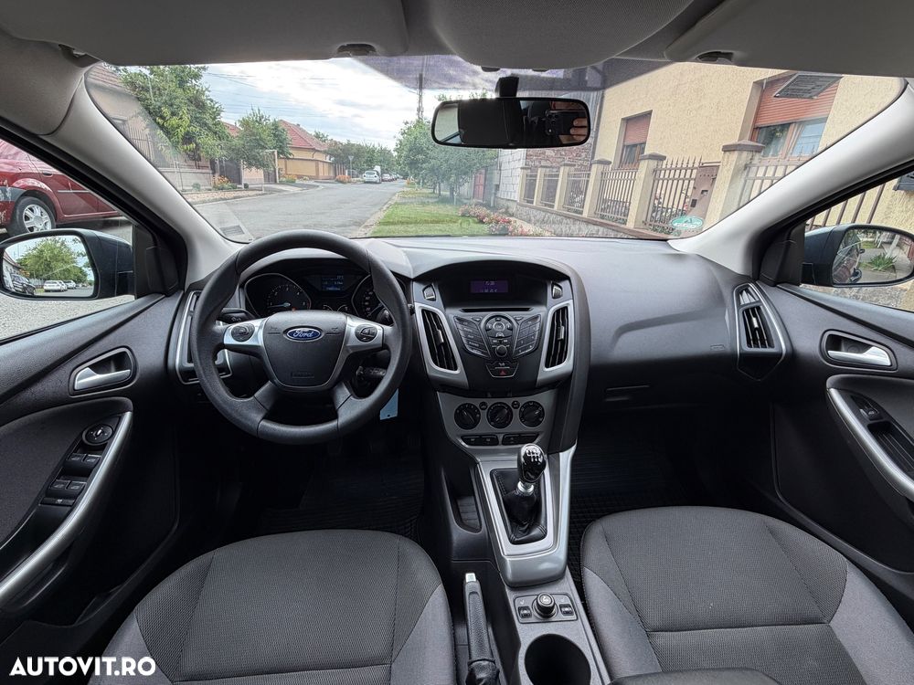 Ford Focus 1.6 TDCI DPF Trend - 10